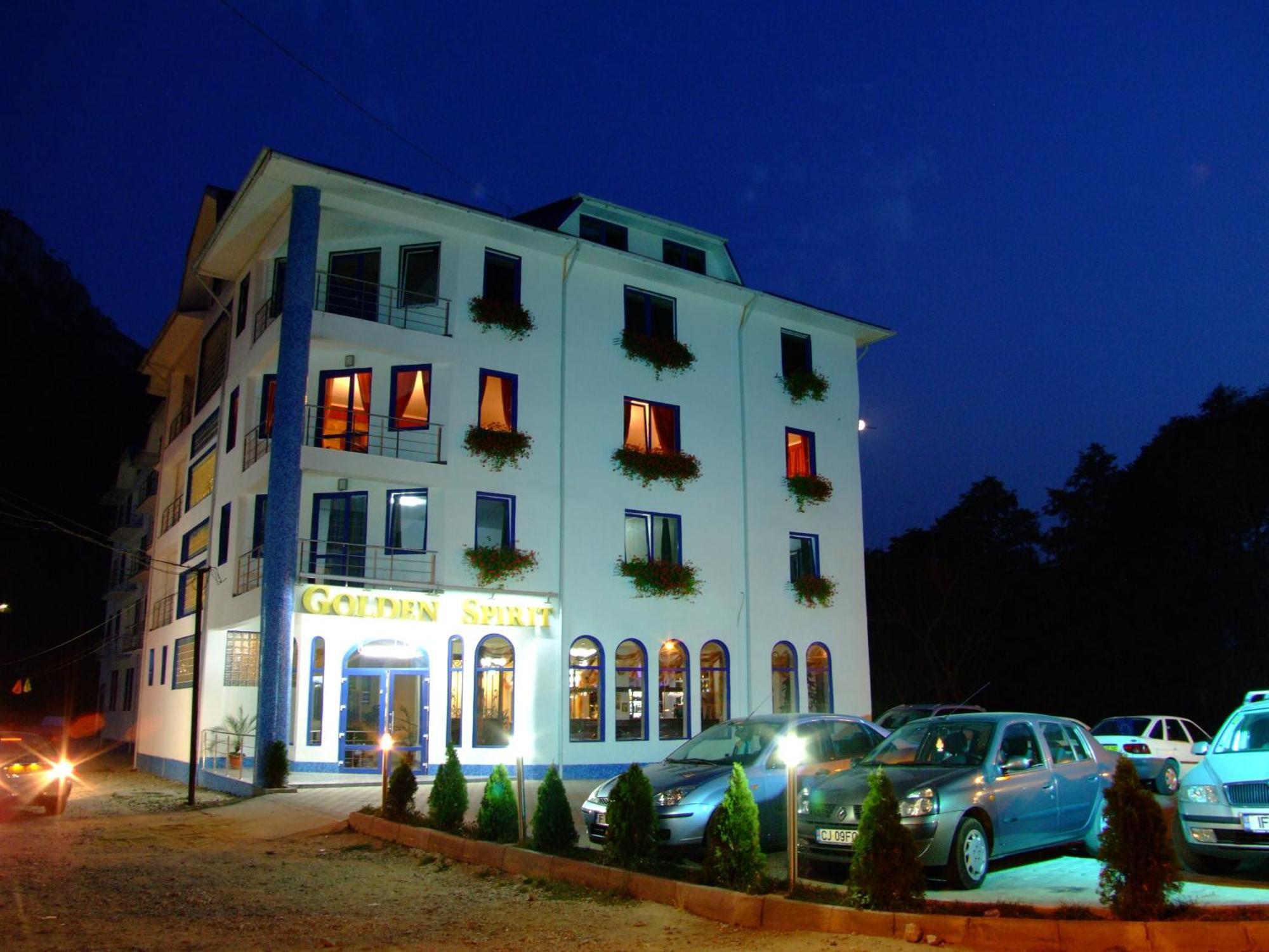 Hotel Golden Spirit Băile Herculane Dış mekan fotoğraf