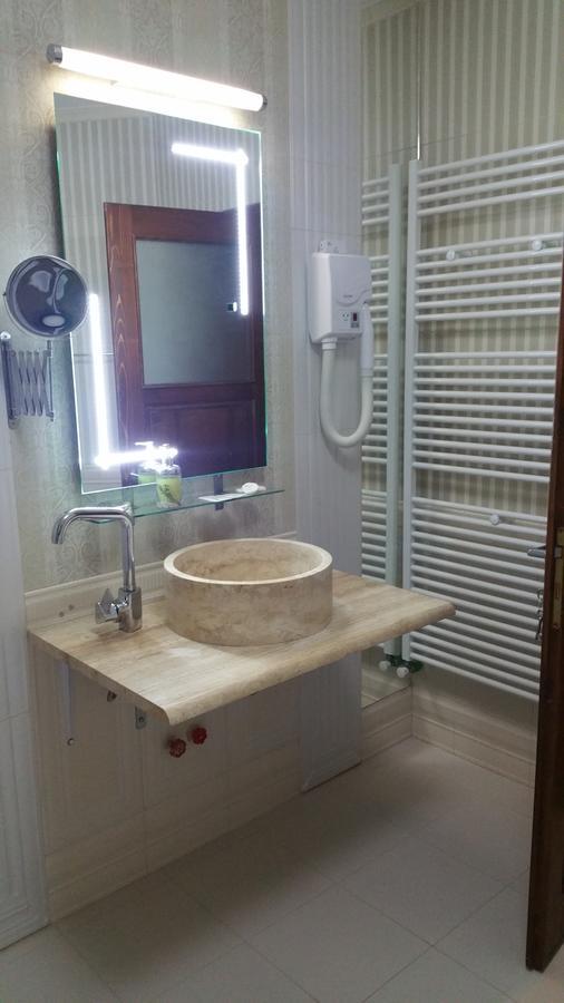 Hotel Golden Spirit Băile Herculane Dış mekan fotoğraf